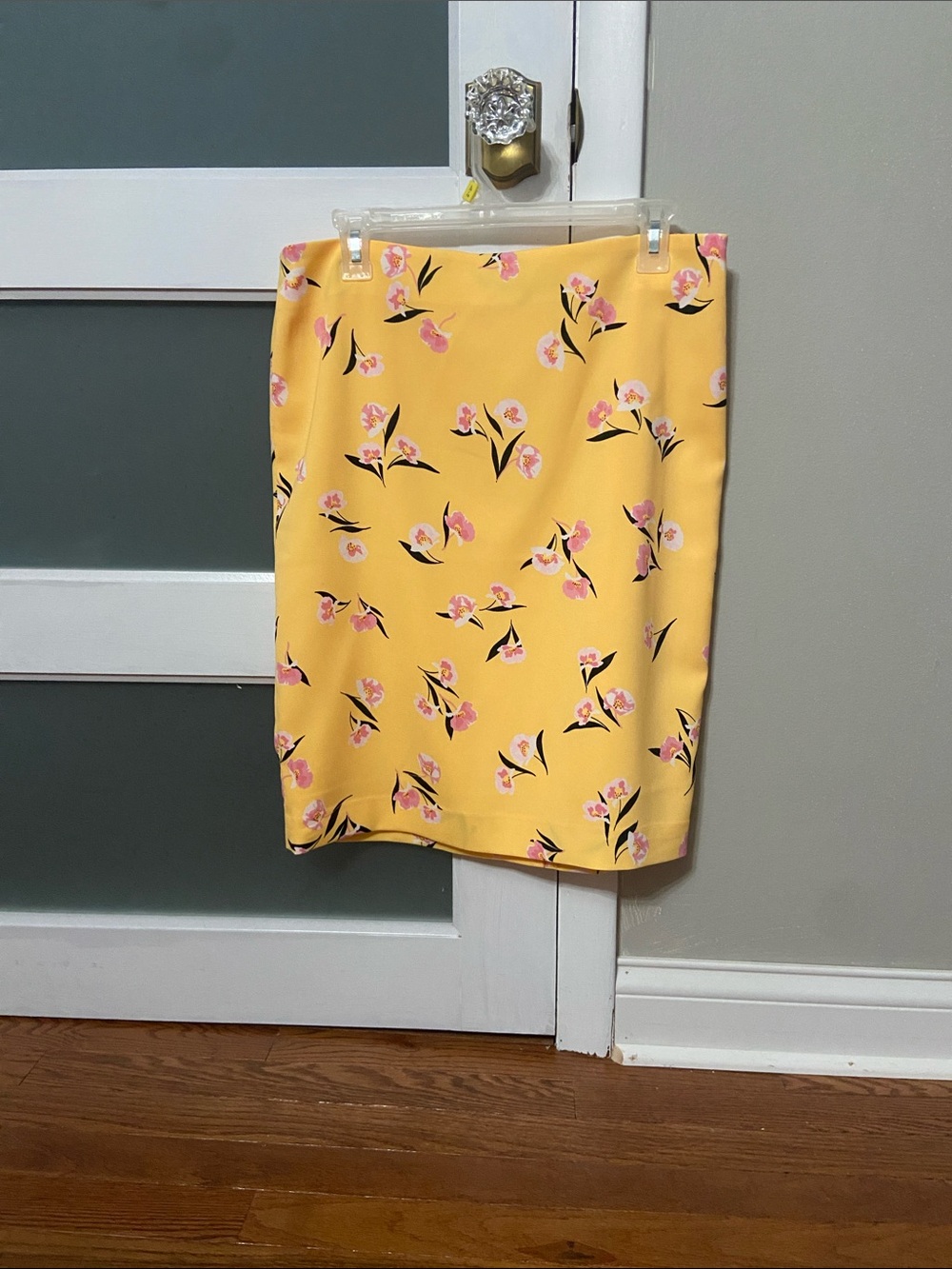 Ann Taylor Yellow Floral Pencil Skirt original price $88 when new